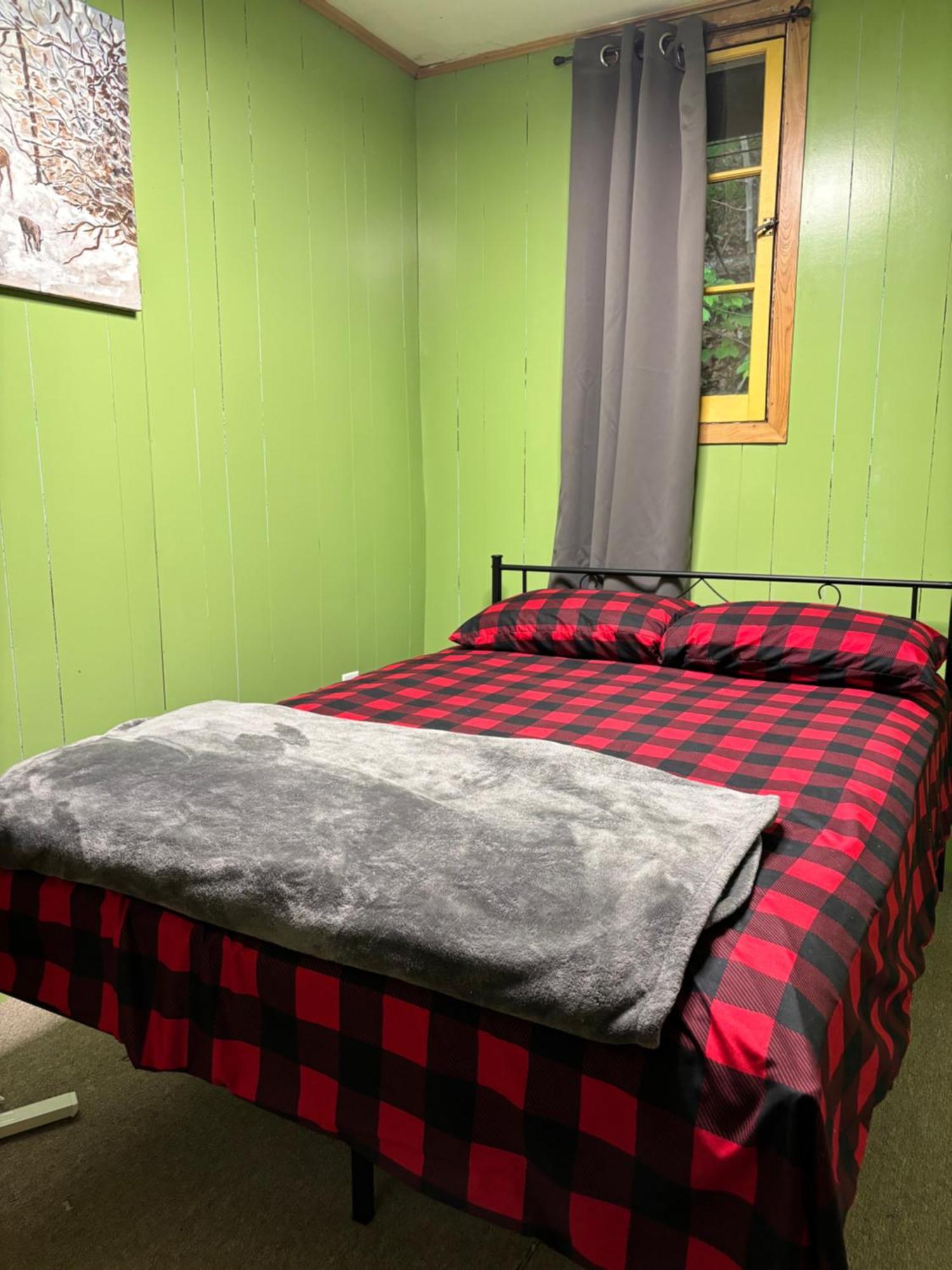 Lakefront Hideaway Resort Kawartha Lakes Zimmer foto
